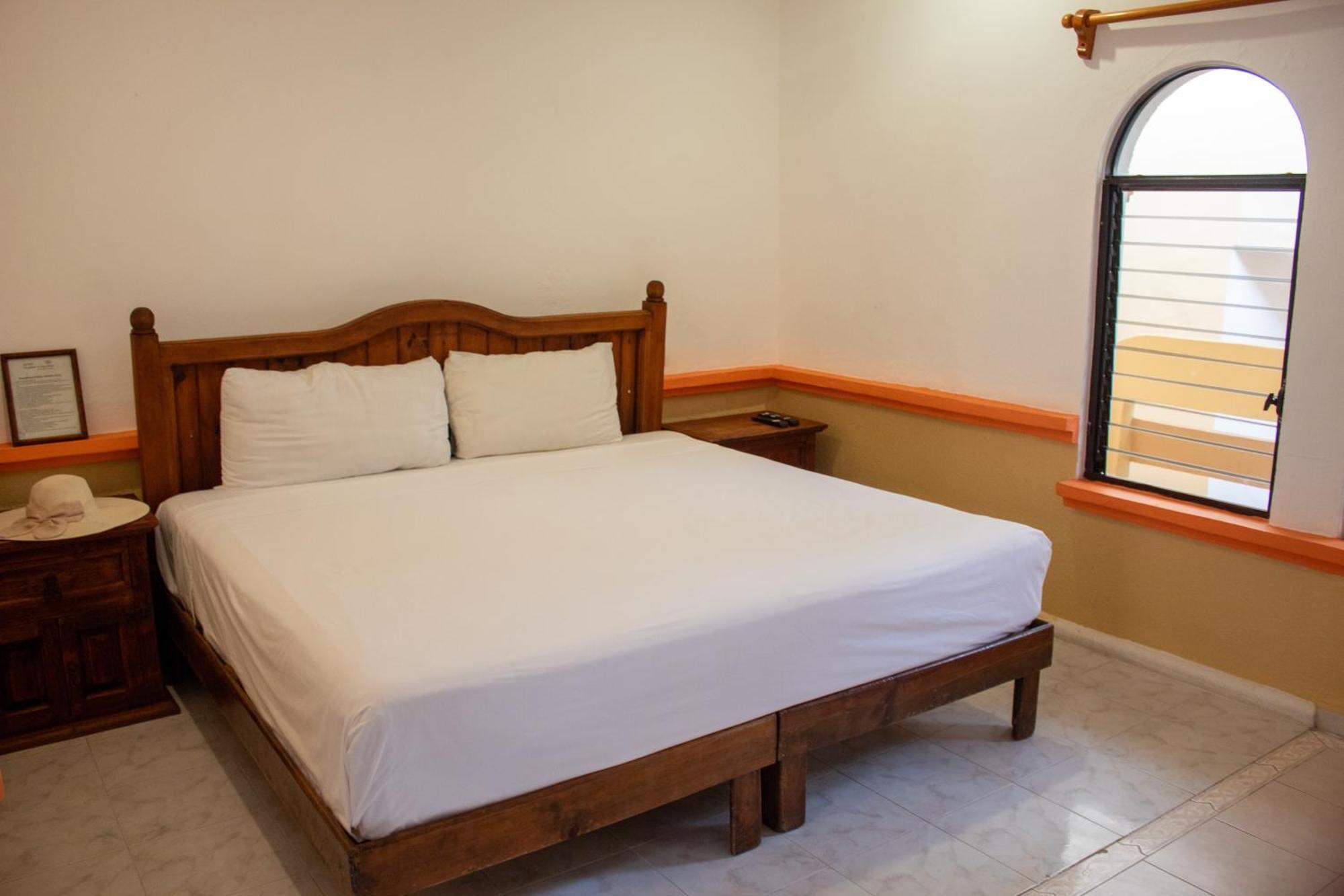 Hotel Vista Caribe 5Ta Av A 5 Pasos De La Playa Playa del Carmen Luaran gambar