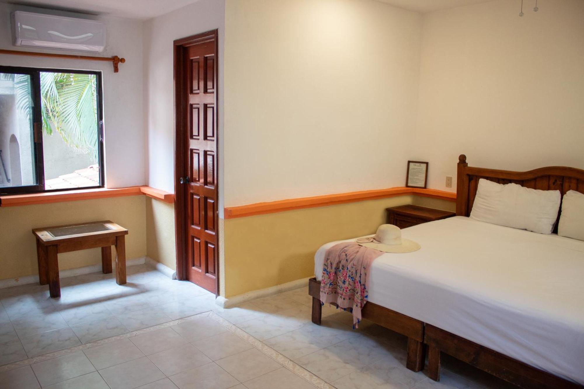 Hotel Vista Caribe 5Ta Av A 5 Pasos De La Playa Playa del Carmen Luaran gambar