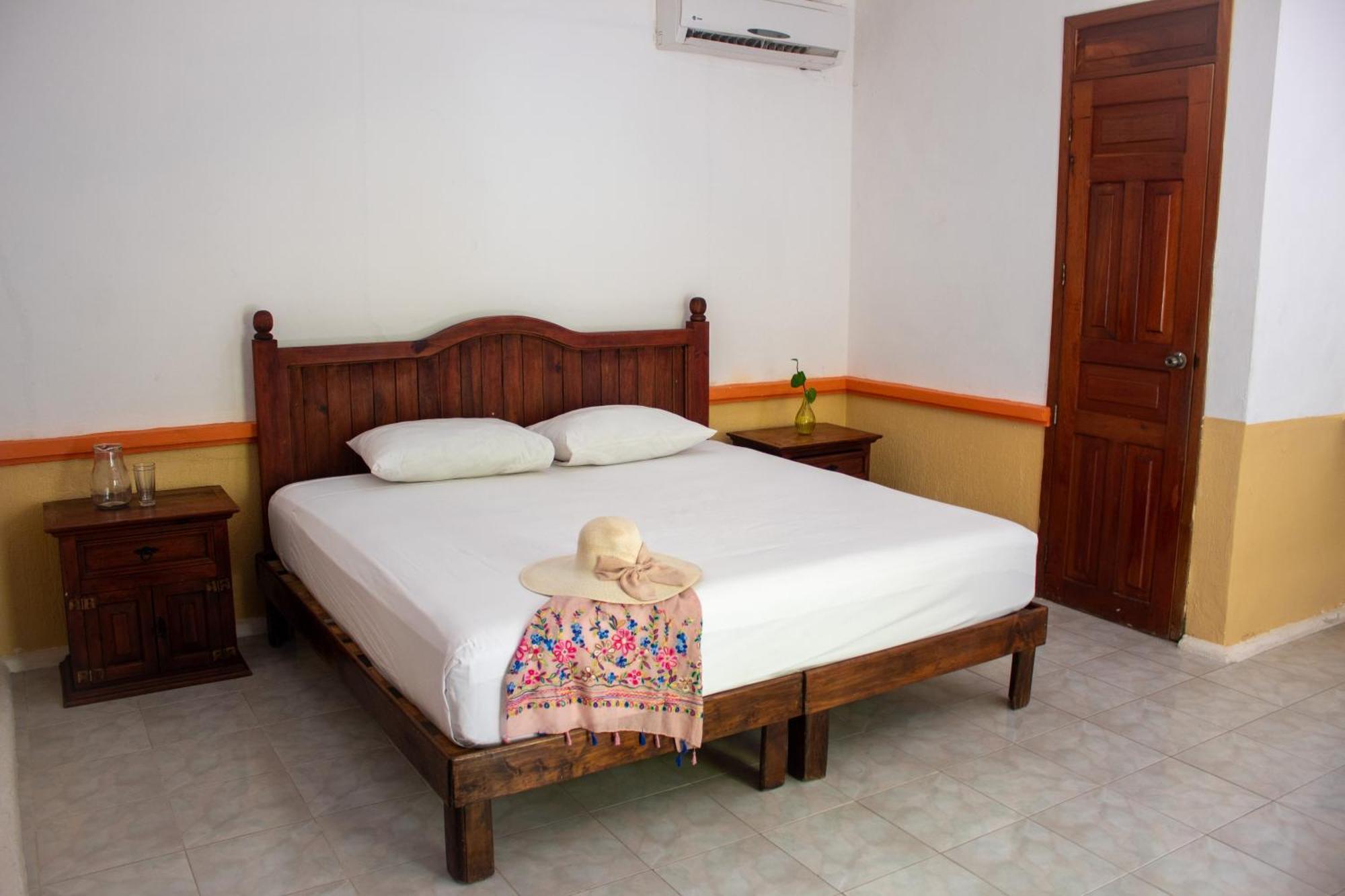 Hotel Vista Caribe 5Ta Av A 5 Pasos De La Playa Playa del Carmen Luaran gambar