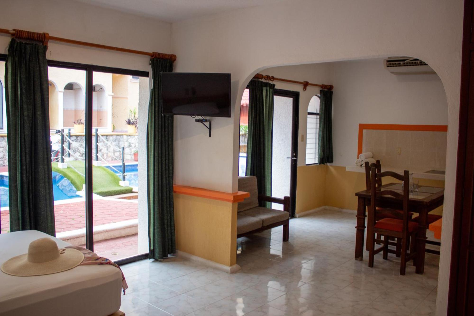 Hotel Vista Caribe 5Ta Av A 5 Pasos De La Playa Playa del Carmen Luaran gambar